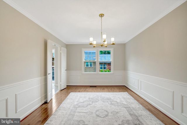 6402 SEVEN OAKS CT, Falls Church, VA 22042