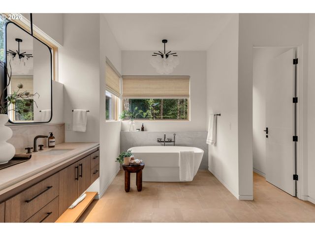 1405 Nw 158th St, Vancouver, WA 98685
