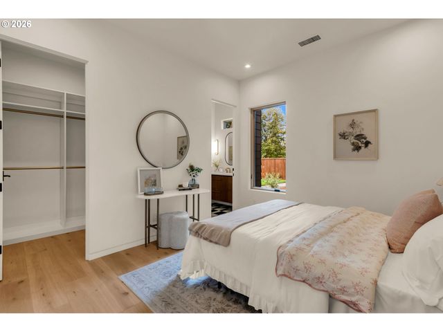 1405 Nw 158th St, Vancouver, WA 98685