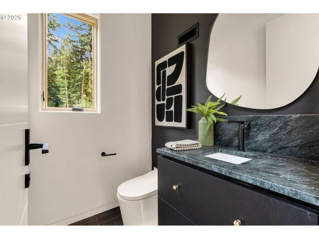 1405 Nw 158th St, Vancouver, WA 98685