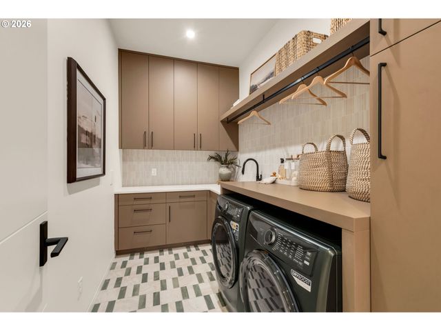 1405 Nw 158th St, Vancouver, WA 98685