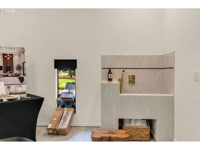 1405 Nw 158th St, Vancouver, WA 98685