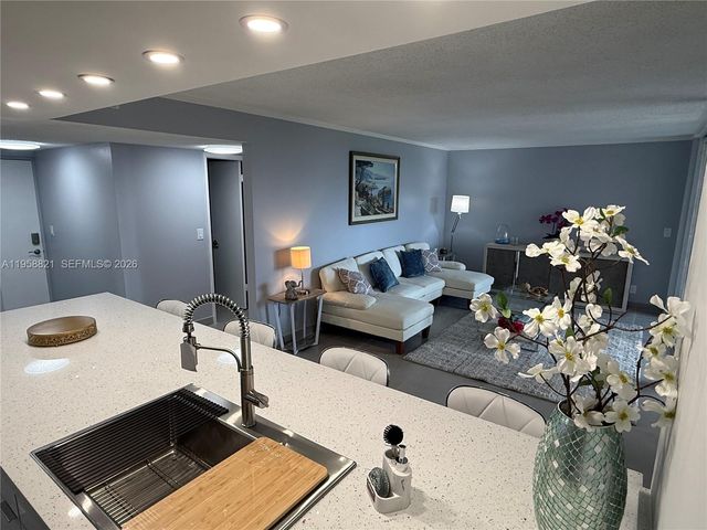 950 Egret Circle 5409, Delray Beach, FL 33444