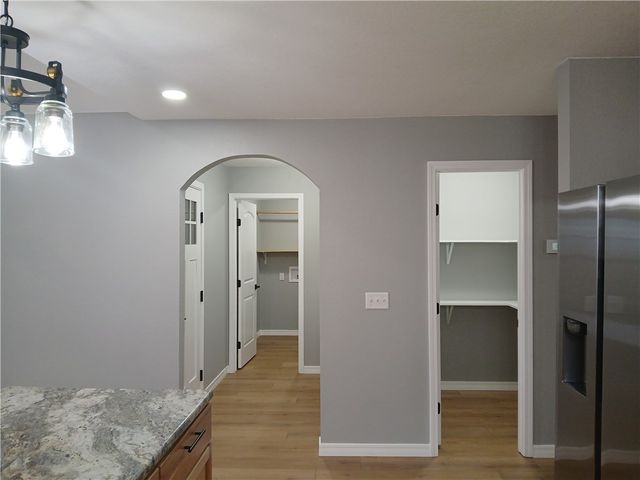 902 S Springfield Street, Green Forest, AR 72638