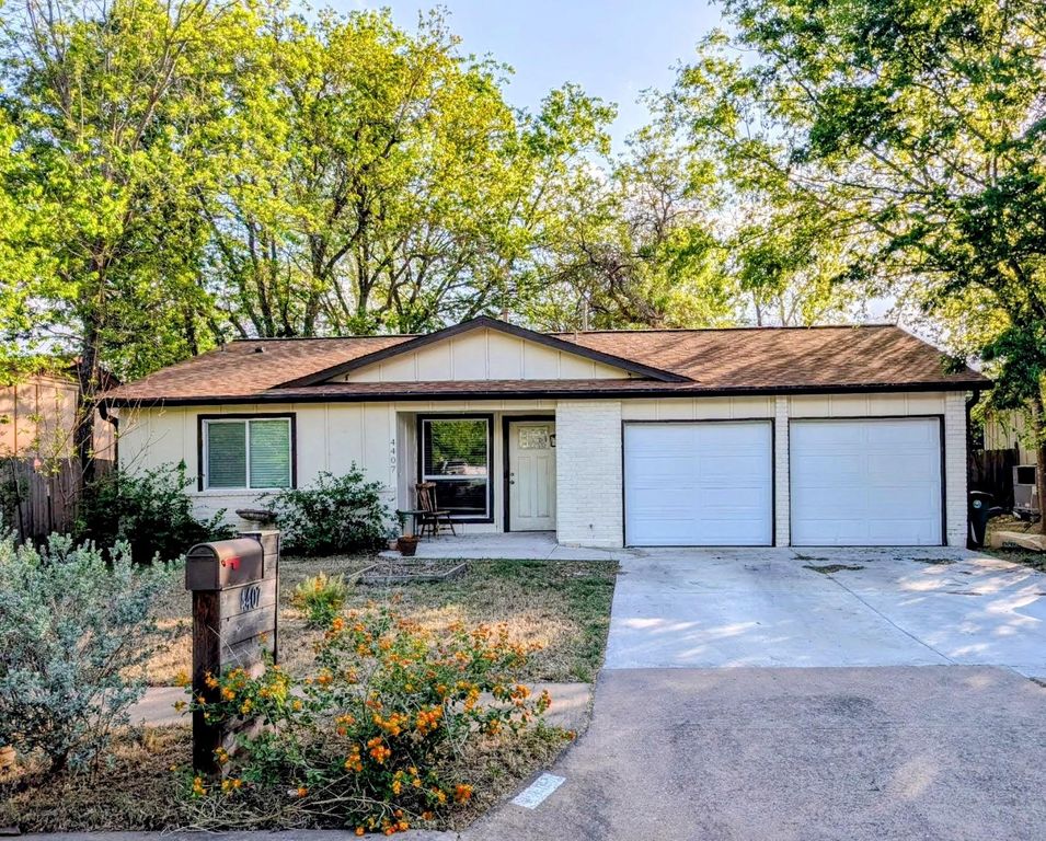 4407 Dovewood DR, Austin, TX 78744