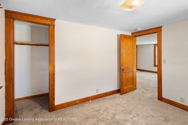 207 Allen Street, Lansing, MI 48912