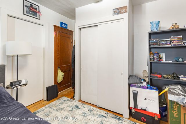 207 Allen Street, Lansing, MI 48912