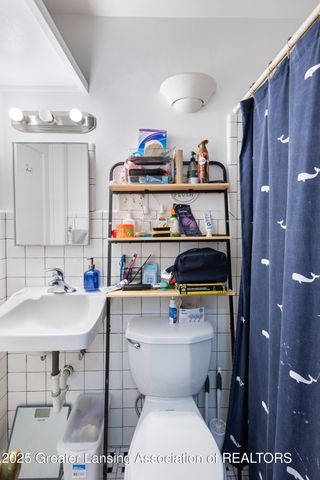 207 Allen Street, Lansing, MI 48912