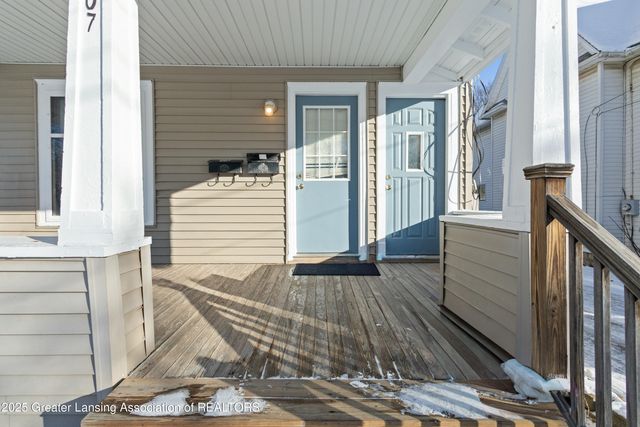 207 Allen Street, Lansing, MI 48912