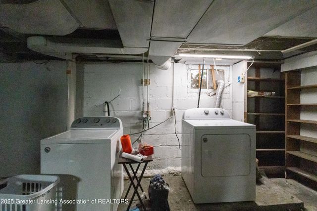 207 Allen Street, Lansing, MI 48912