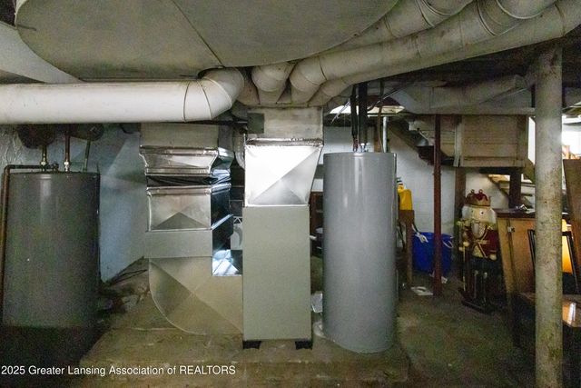 207 Allen Street, Lansing, MI 48912