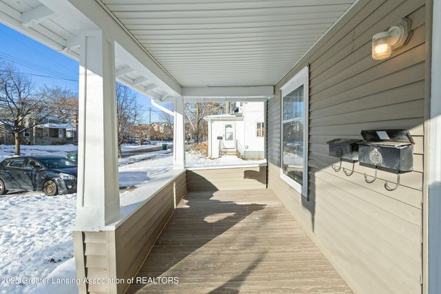 207 Allen Street, Lansing, MI 48912