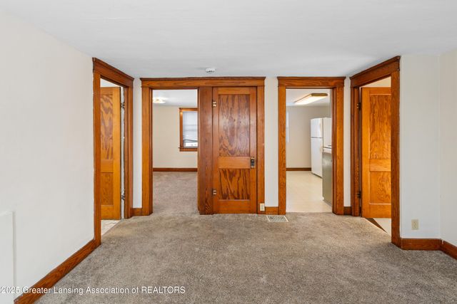 207 Allen Street, Lansing, MI 48912