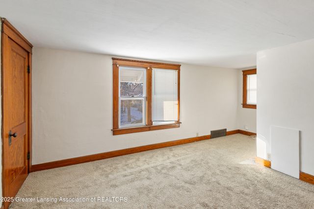 207 Allen Street, Lansing, MI 48912