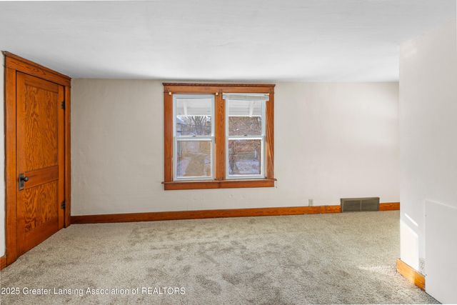 207 Allen Street, Lansing, MI 48912