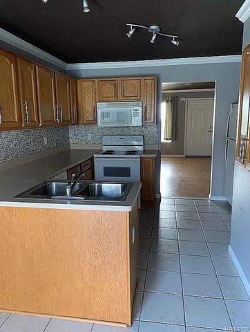 25883 Village Lane, Warren, MI 48089