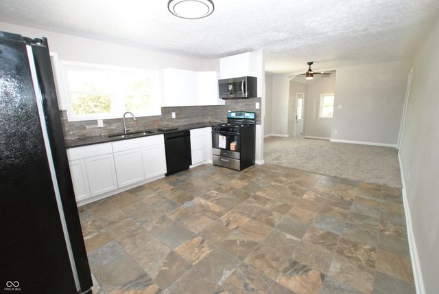 506 N Main Street, Mooresville, IN 46158