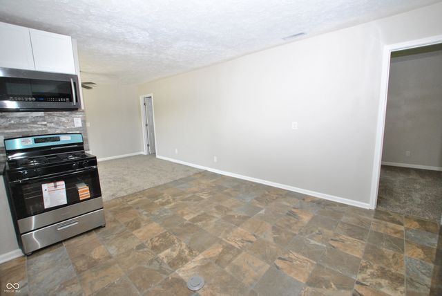 506 N Main Street, Mooresville, IN 46158