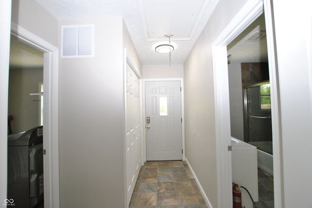 506 N Main Street, Mooresville, IN 46158