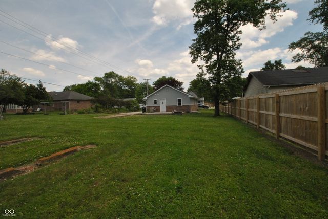 506 N Main Street, Mooresville, IN 46158