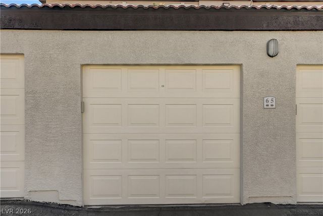 3361 Indian Shadow Street 202, Las Vegas, NV 89129