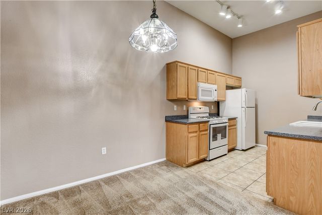 3361 Indian Shadow Street 202, Las Vegas, NV 89129