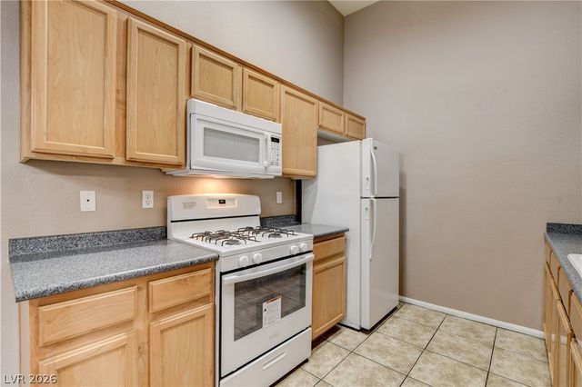 3361 Indian Shadow Street 202, Las Vegas, NV 89129