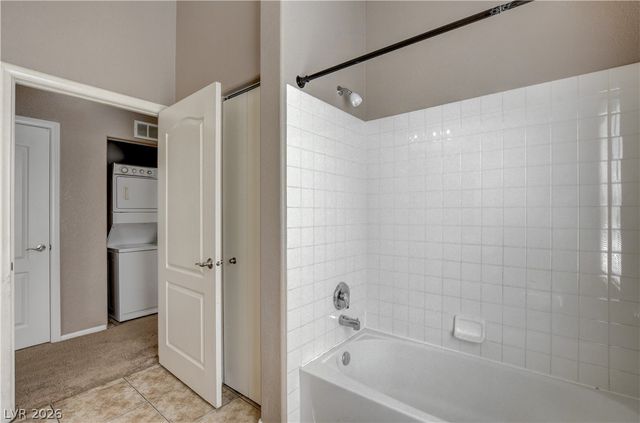 3361 Indian Shadow Street 202, Las Vegas, NV 89129