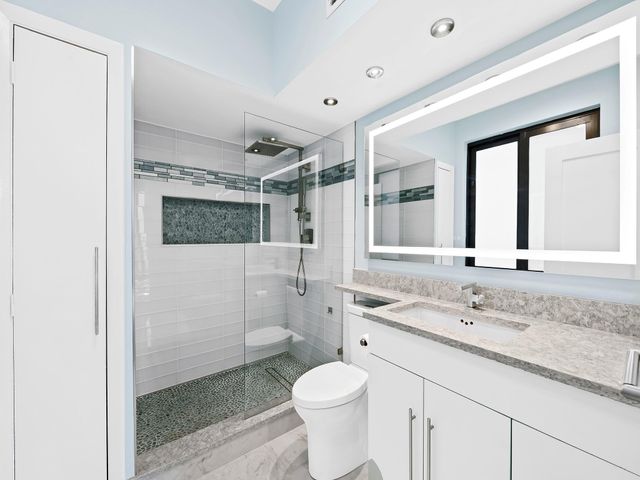 1560 S Ocean Lane 205, Fort Lauderdale, FL 33316