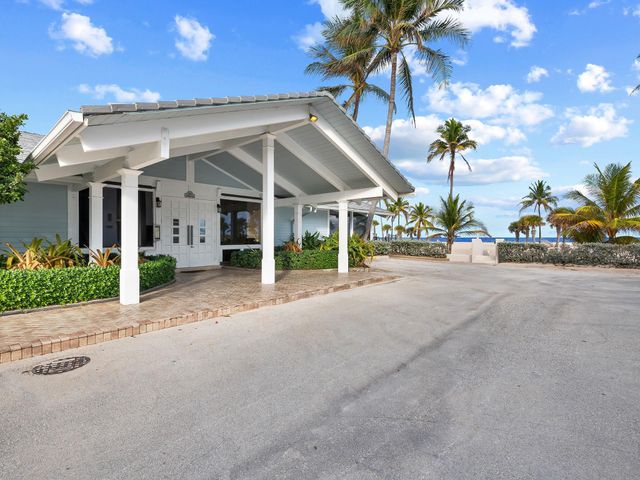 1560 S Ocean Lane 205, Fort Lauderdale, FL 33316