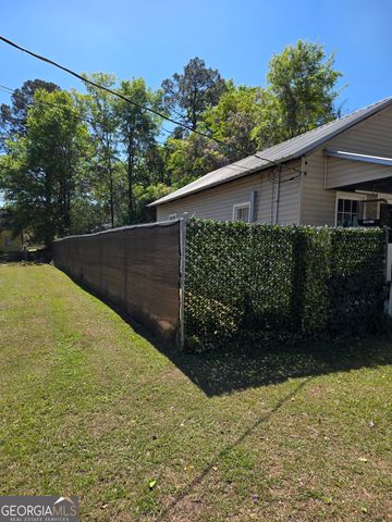 729 W Jones Avenue, Statesboro, GA 30458