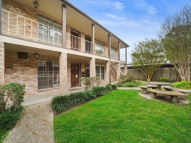 815 Wax Myrtle Lane A, Houston, TX 77079