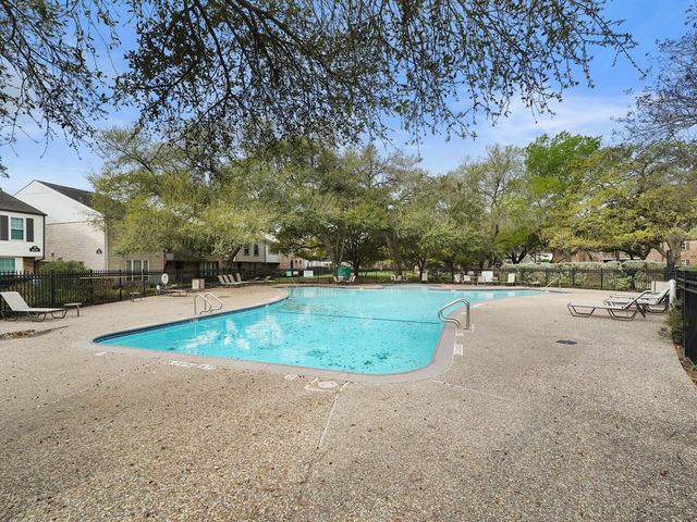 815 Wax Myrtle Lane A, Houston, TX 77079