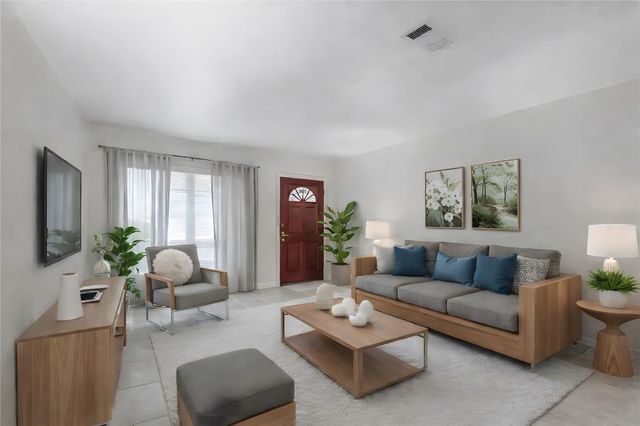 815 Wax Myrtle Lane A, Houston, TX 77079