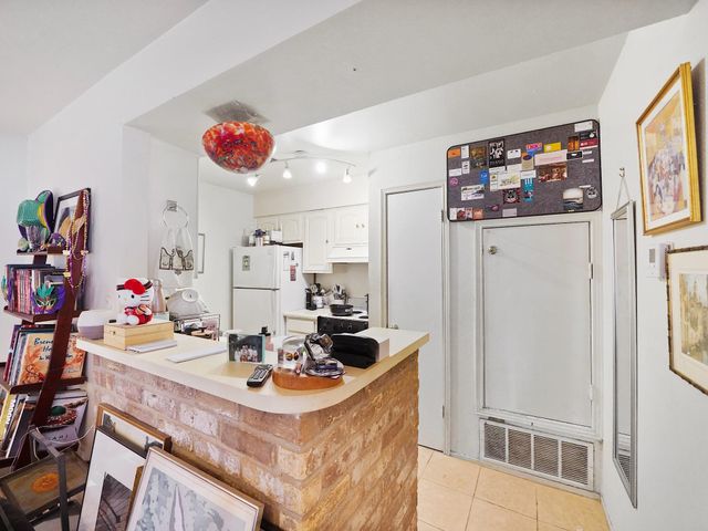 815 Wax Myrtle Lane A, Houston, TX 77079