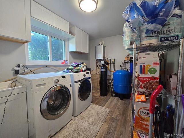 24697 S Cromwell Drive, Franklin, MI 48025