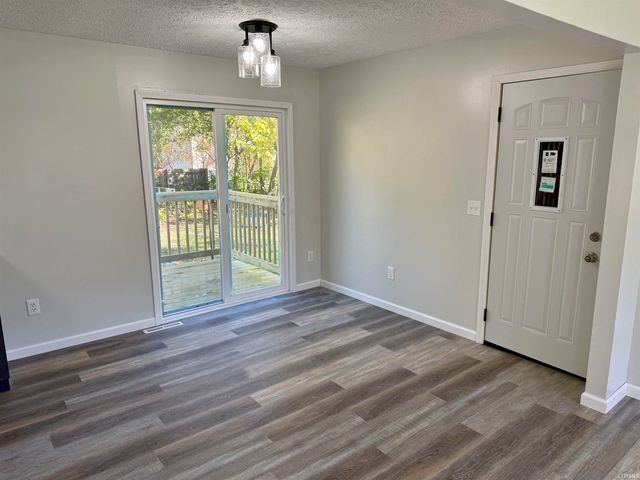 1103 E Lake Street Road, Knox, IN 46534