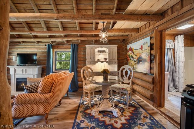 7123 Old 88 Road, Rudy, AR 72952