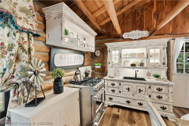 7123 Old 88 Road, Rudy, AR 72952