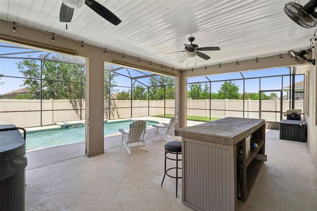 3951 WIND DANCER CIRCLE, St Cloud, FL 34772