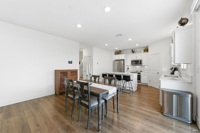 208 Frontier St, American Canyon, CA 94503