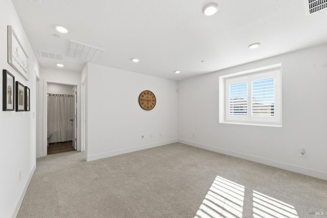 208 Frontier St, American Canyon, CA 94503