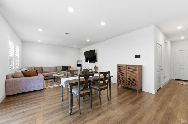 208 Frontier St, American Canyon, CA 94503