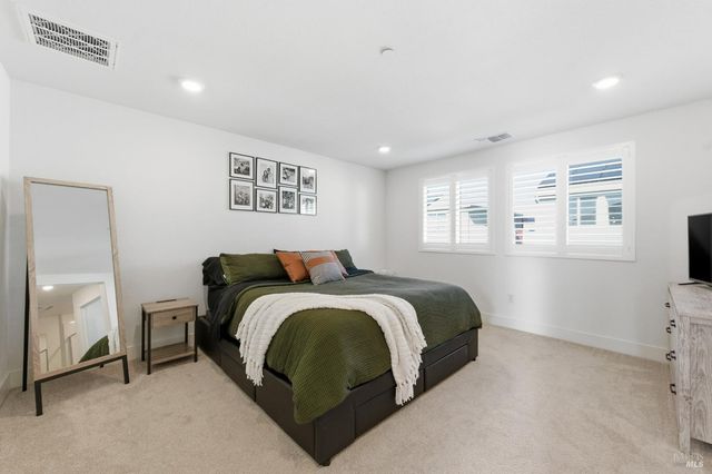 208 Frontier St, American Canyon, CA 94503