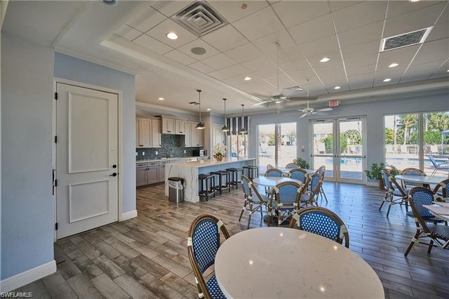 2335 Sawyers Hill RD 503, Naples, FL 34120