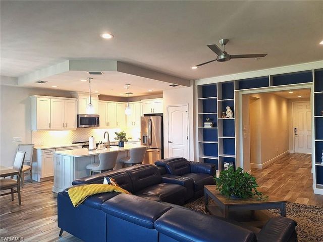 2335 Sawyers Hill RD 503, Naples, FL 34120