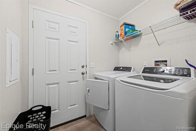 83 Elm Avenue, Highland, MI 48357