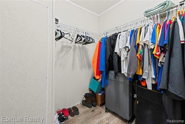 83 Elm Avenue, Highland, MI 48357