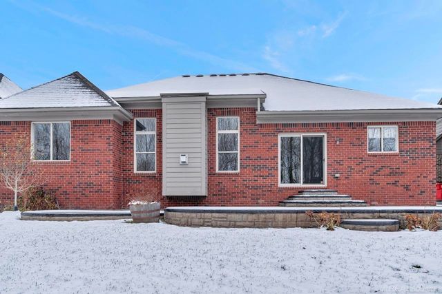 52229 Tacoma Narrows Drive, Macomb, MI 48042