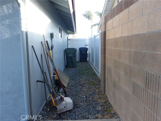 8881 Albatross Dr, Huntington Beach, CA 92646